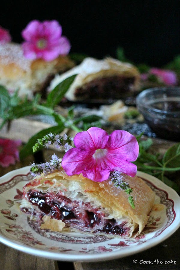 strudel-de-cerezas, cherry-strudel