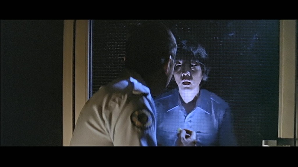 Jean Dorel regarde des films Security unlimited (Michael Hui, 1981)