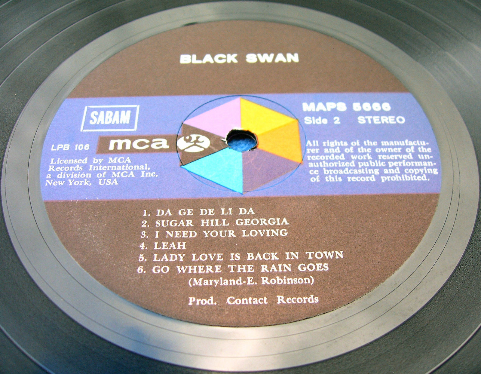 Black Swan - Echoes And Rainbows - Da Ga De Li Da etc etc. Black Swan - Echoes And Rainbows - Da Ga De Li Da etc etc.