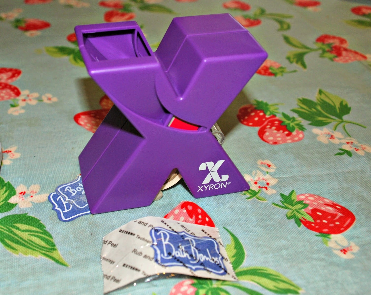 just saying Labeltastic how to make your own sticky labels