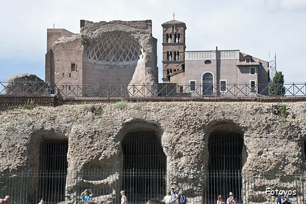 fotoyos: Fuentes, travertino y hormigón y romanos