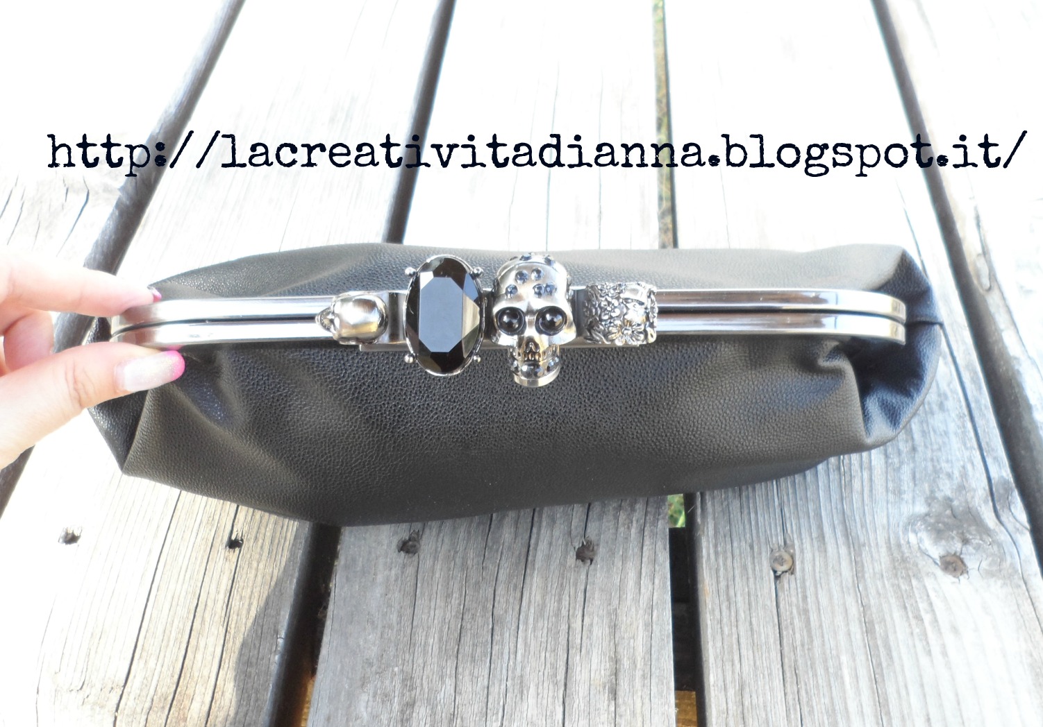 La Creatività di Anna!!! OASAP CLUTCH BAG & EARRINGS ANGEL WING.