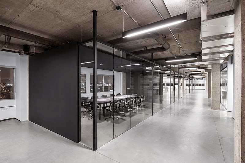 Marzua: Oficinas minimalistas en blanco y negro, diseñadas por Humà Design