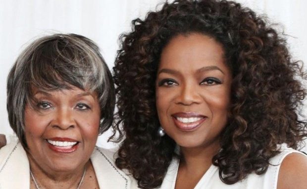 Murió la madre de Oprah Winfrey el Día de Acción de Gracias