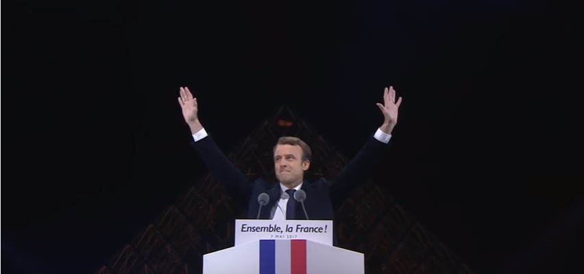 Les Elections Présidentielles 2017 dévoilent l'identité de l'Antéchrist - Page 5 Macron%2Bpyramide