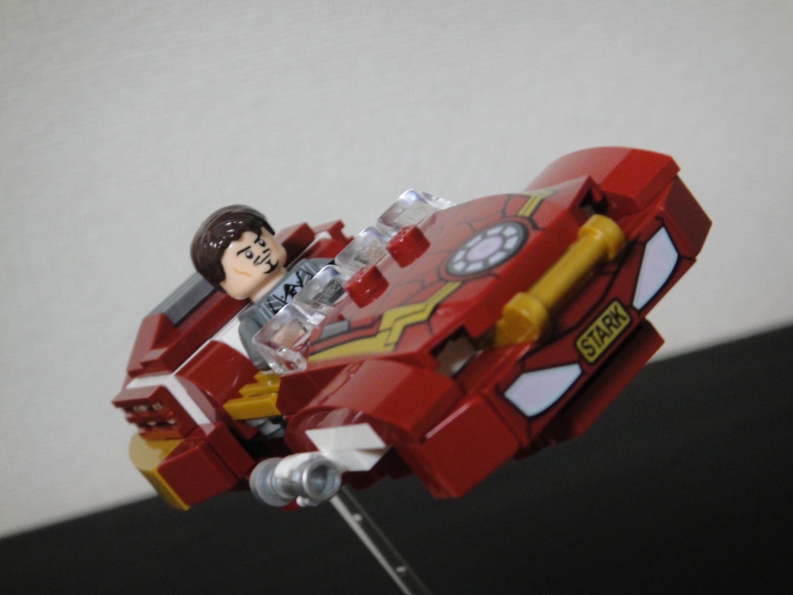 レゴ アイアンマン トニーのリアクターカー Lego Iron Man Tony S Reactor Car Moc