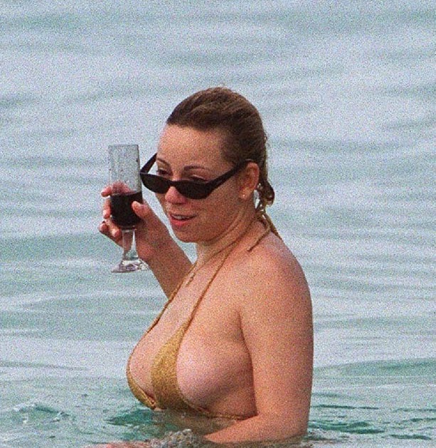 Mariah Carey Bikini Pics.