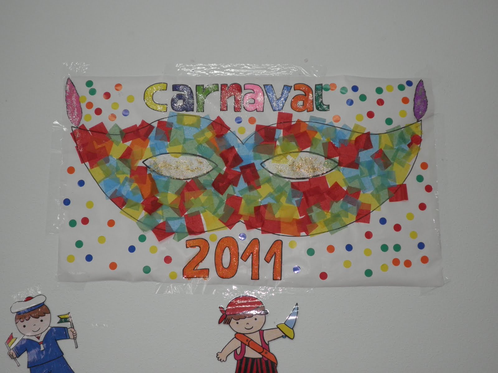 Adrián, Susana y Rosa: Decoramos el aula en Carnaval