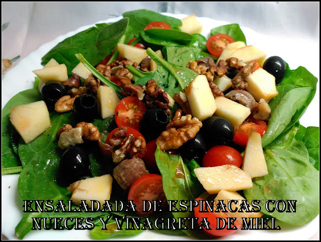 Ensalada De Espinacas Con Nueces Y Vinagreta De Miel
