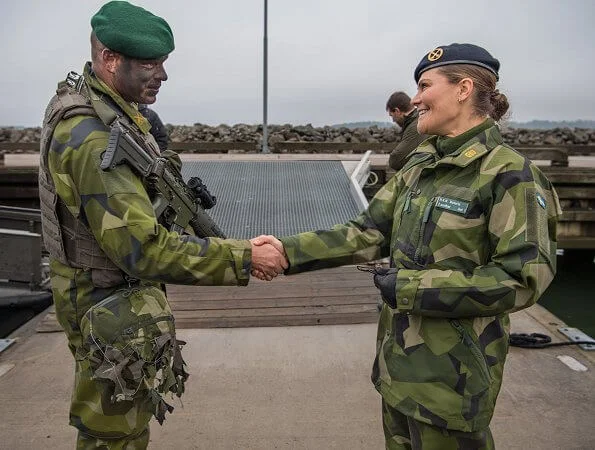 Crown Princess Victoria visited the 1st Marine Regiment (Amf 1) at the Berga Naval Base in the archipelago of Stockholm