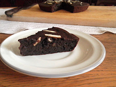 Eggless Potato Chocolate Brownies Recipe @ treatntrick.blogspot.com