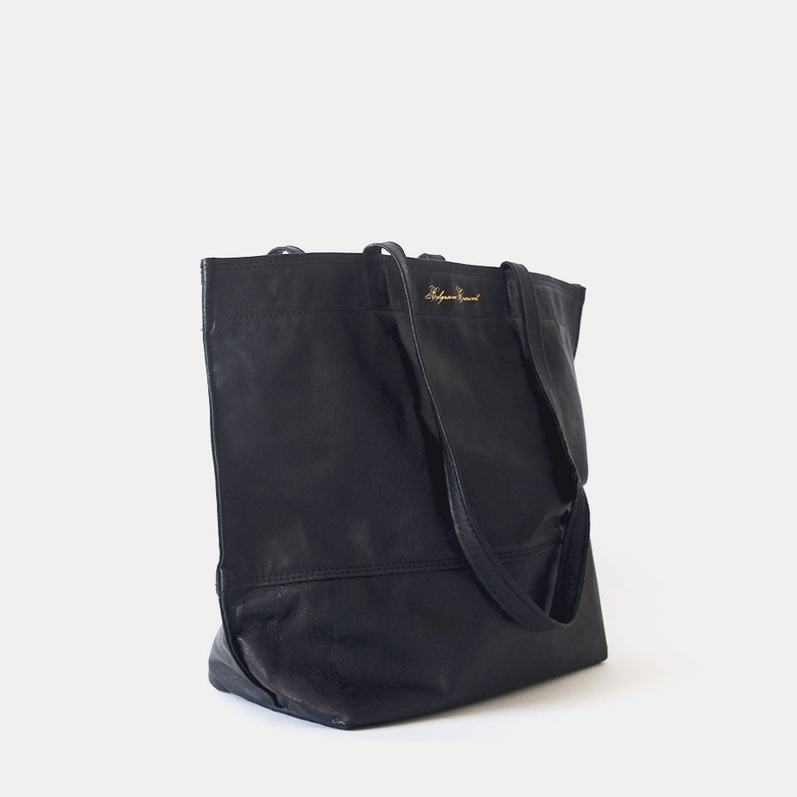 Belgrave Crescent: Introducing the In Your Eyes Leather Tote in Onyx