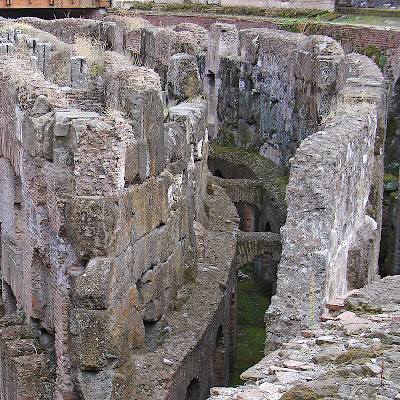L'intérieur du Colisée de Rome (8)