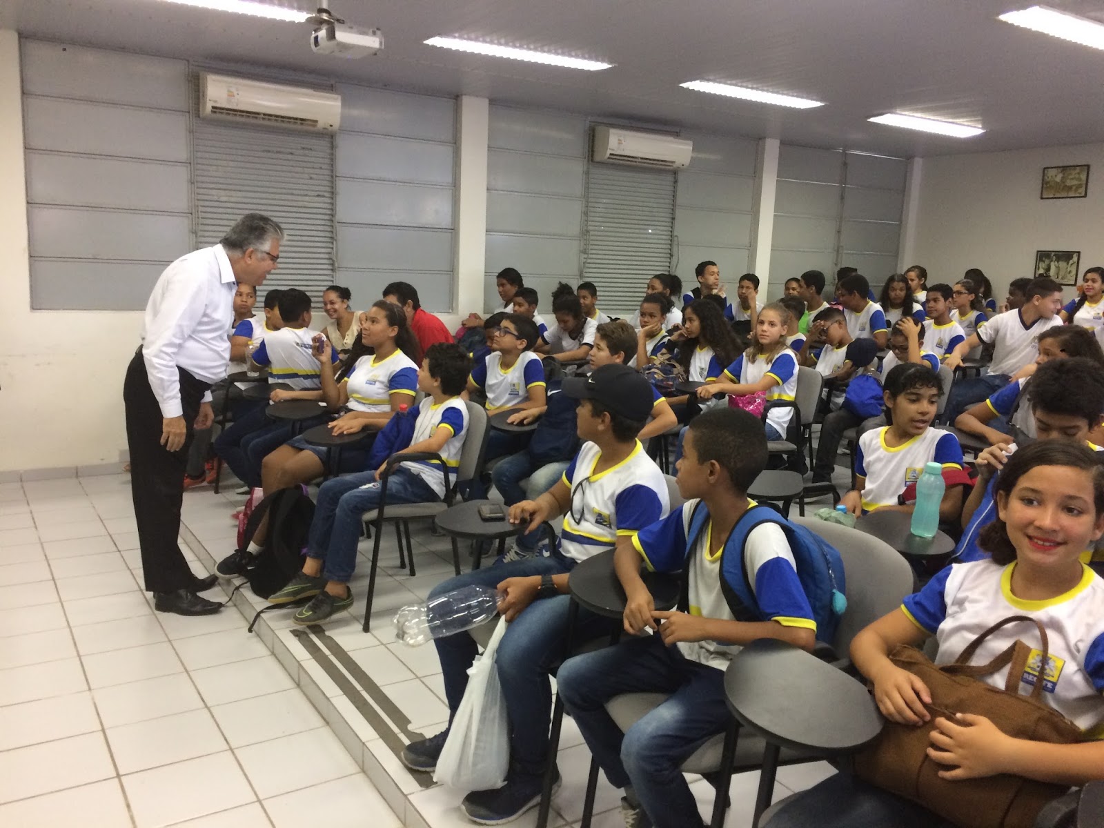 Uma Good Aula: Estudantes dos 6º e 7º anos do Rodolfo Aureliano ...