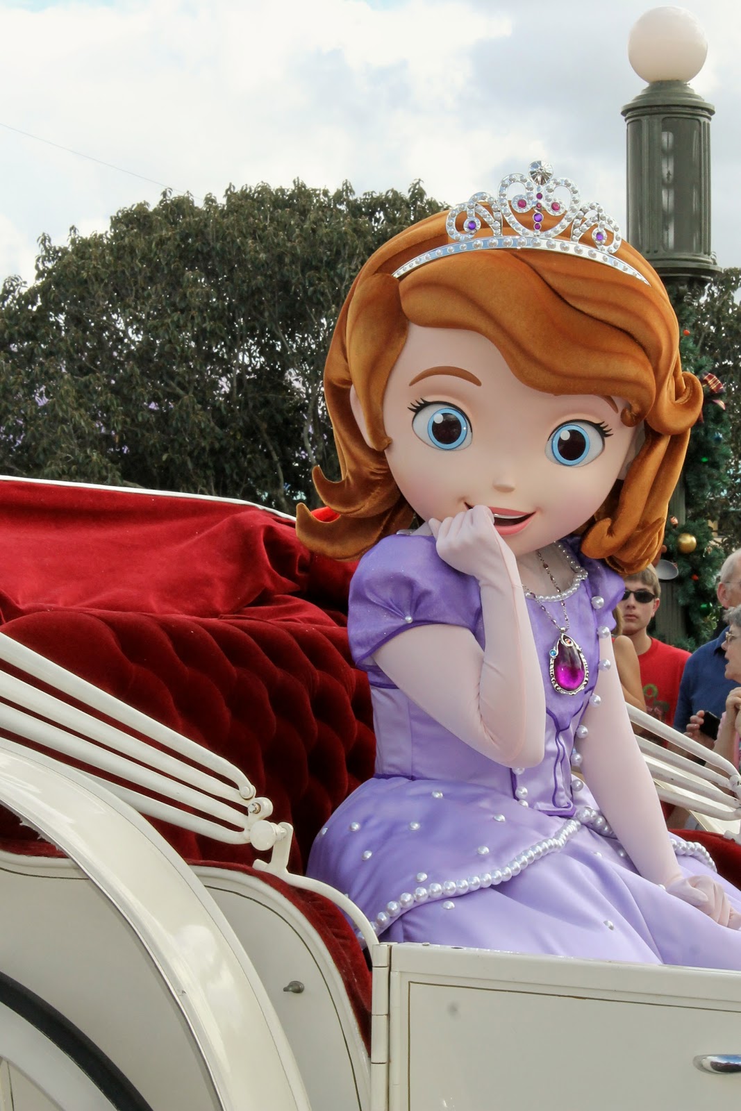 Unofficial Disney Character Hunting Guide: Sofia the First debuts at