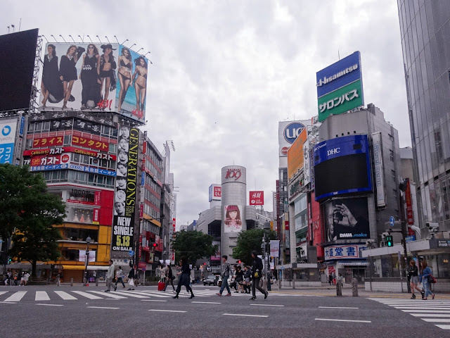 渋谷駅前スクランブル交差点,渋谷109〈著作権フリー画像〉 