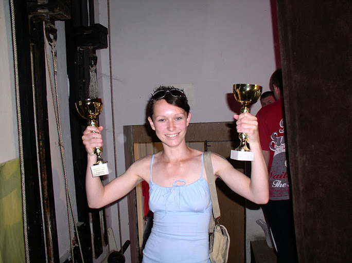 Показательные выступления по смешанным единоборствам