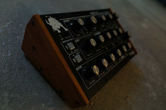 MOOG Minitaur - Synth Analogico Per Bassi, Con Software Editor, 128 Preset, Portatile - Foto 3
