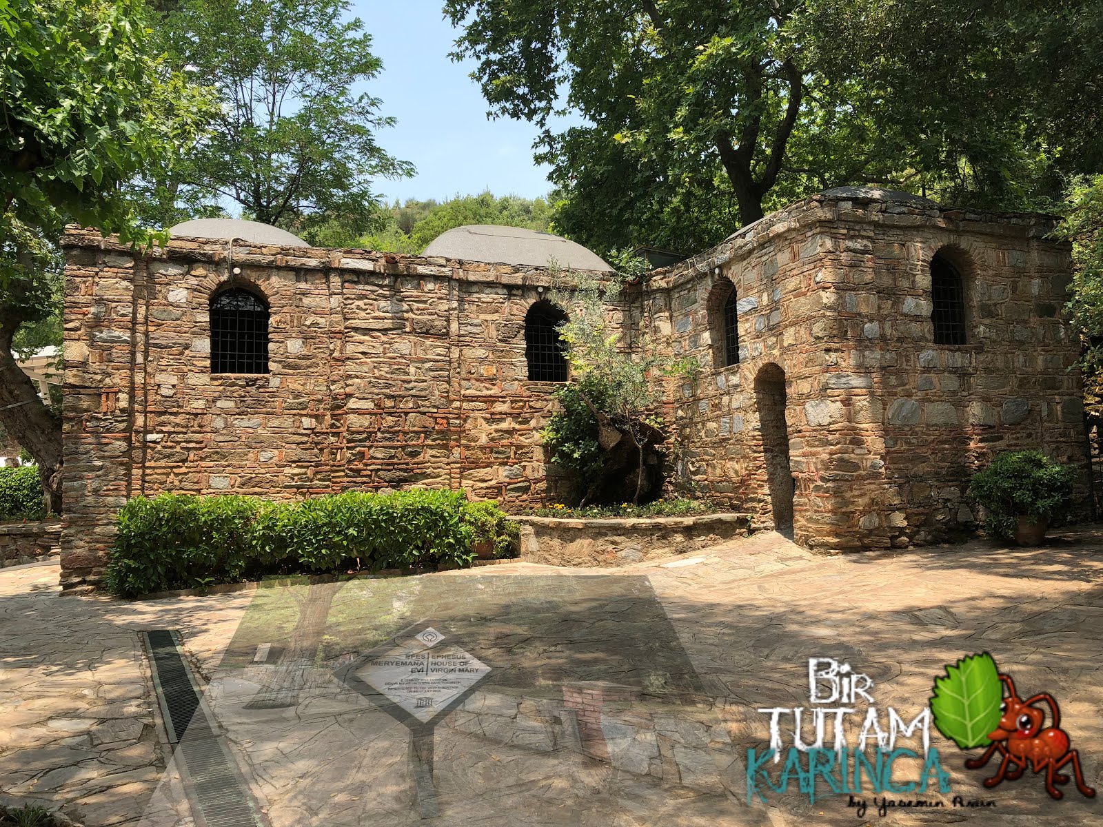 Meryem Ana Evi Ve Sirince Koyu Quick Travel Guide House Of The Virgin Mary Sirince Izmir Turkey Bir Tutam Karinca