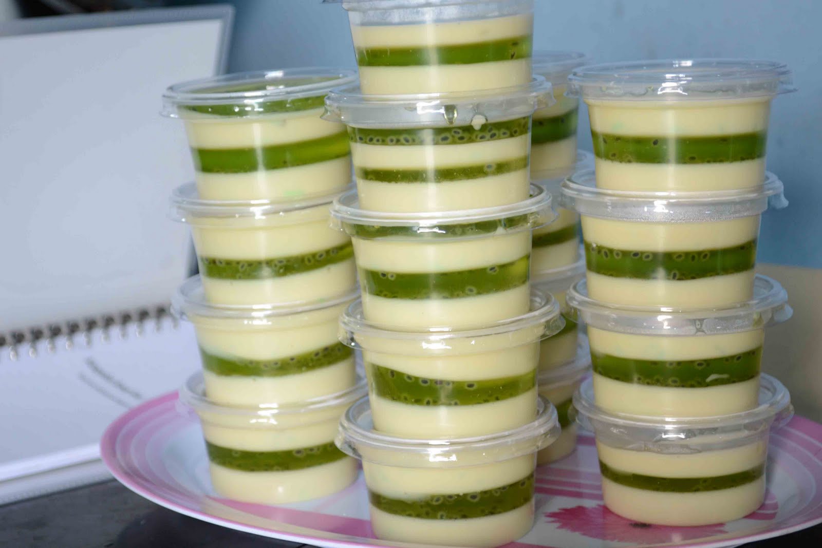 Luisa Cake Jogja Puding Tape Ketan Lapis Jely Hijau