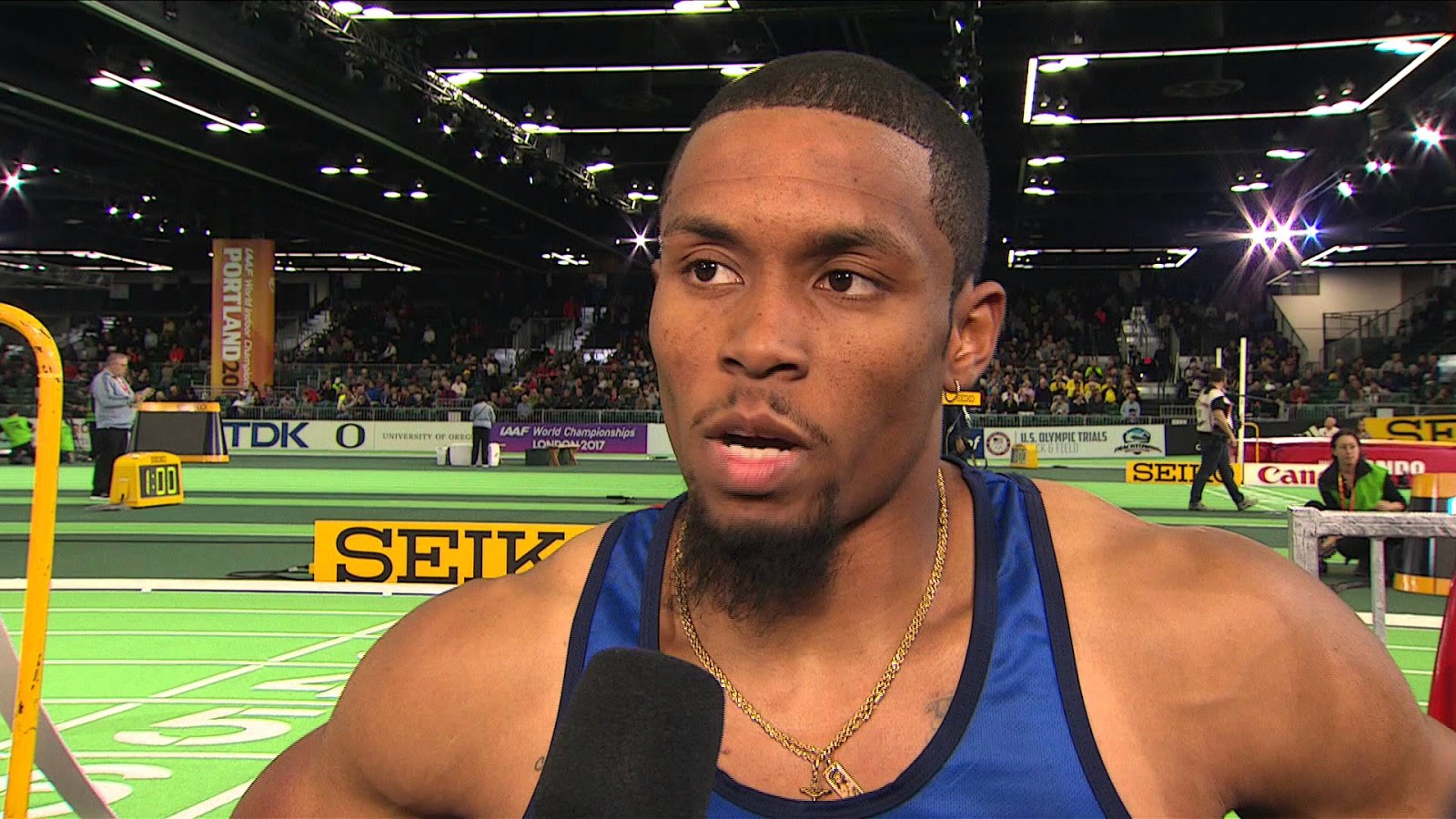 FilAm Eric Cray prepares for 400m Hurdles in El Paso