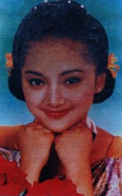 Ngỡ ngàng với nhan sắc Châu Tấn năm 16 tuổi - Ảnh 14 Ngo ngang voi nhan sac Chau Tan nam 16 tuoi - Anh 14