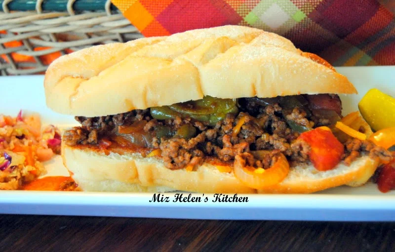Slow Cooker Chili Dogs at Miz Helen's Country Cottage