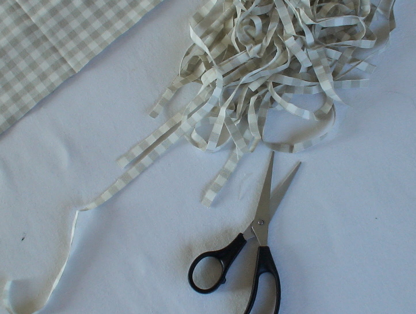 Sewing Kit How to Make Soft Juggling Balls, Pyramid Bean Bags, Indoor Play Balls. The Ultimate