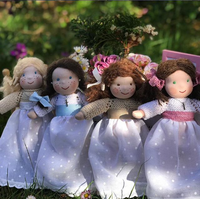 dollstories muñecas de comunion - la comunion de noa magazine