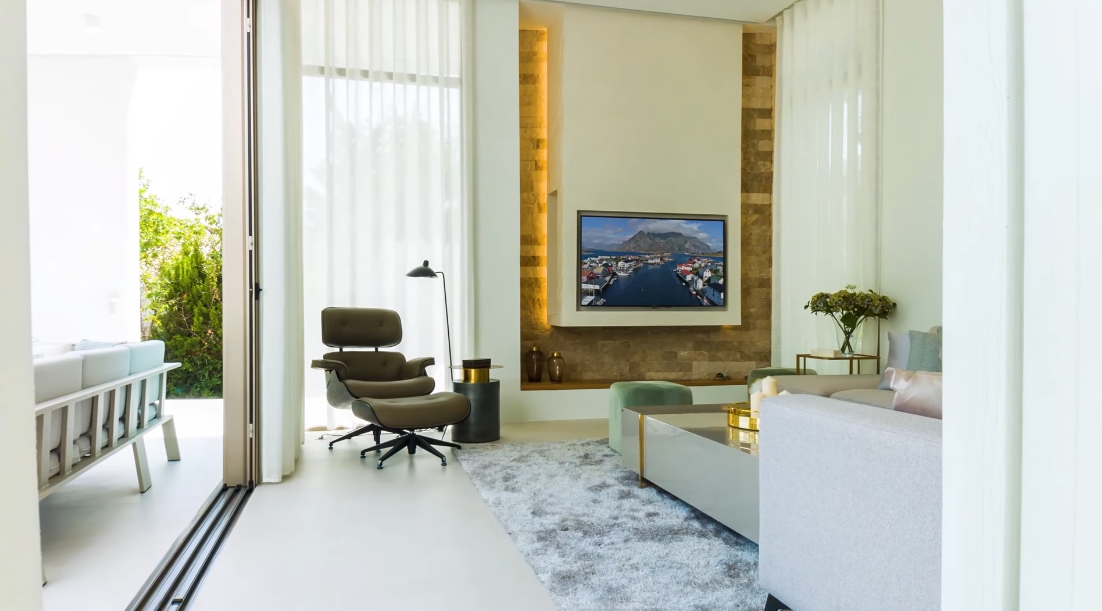 Tour Nueva Andalucia, Marbella Contemporary Villa vs. 23 Interior Design Photos
