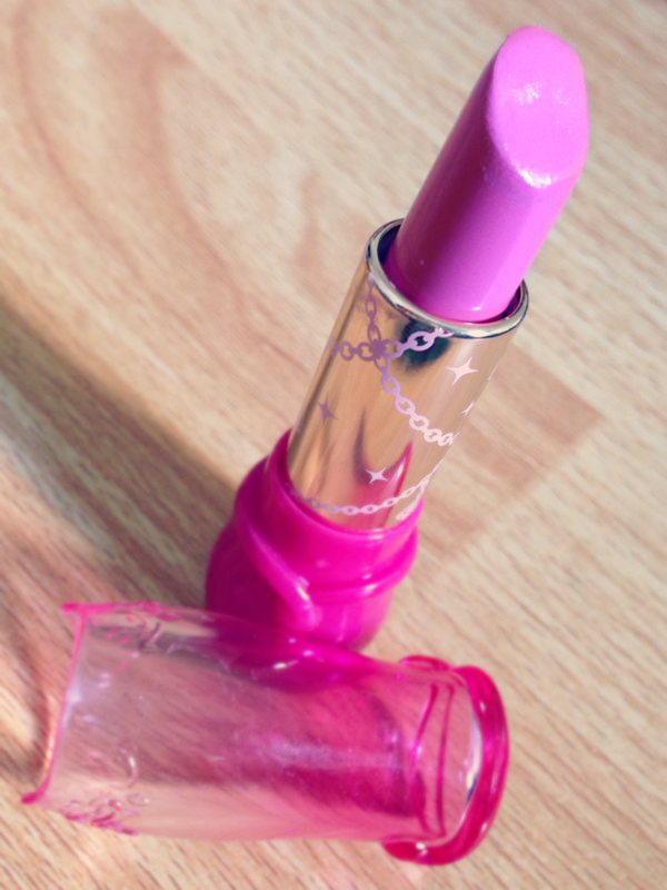 Etude House VIP Girl Dear Darling Lipstick Product Review