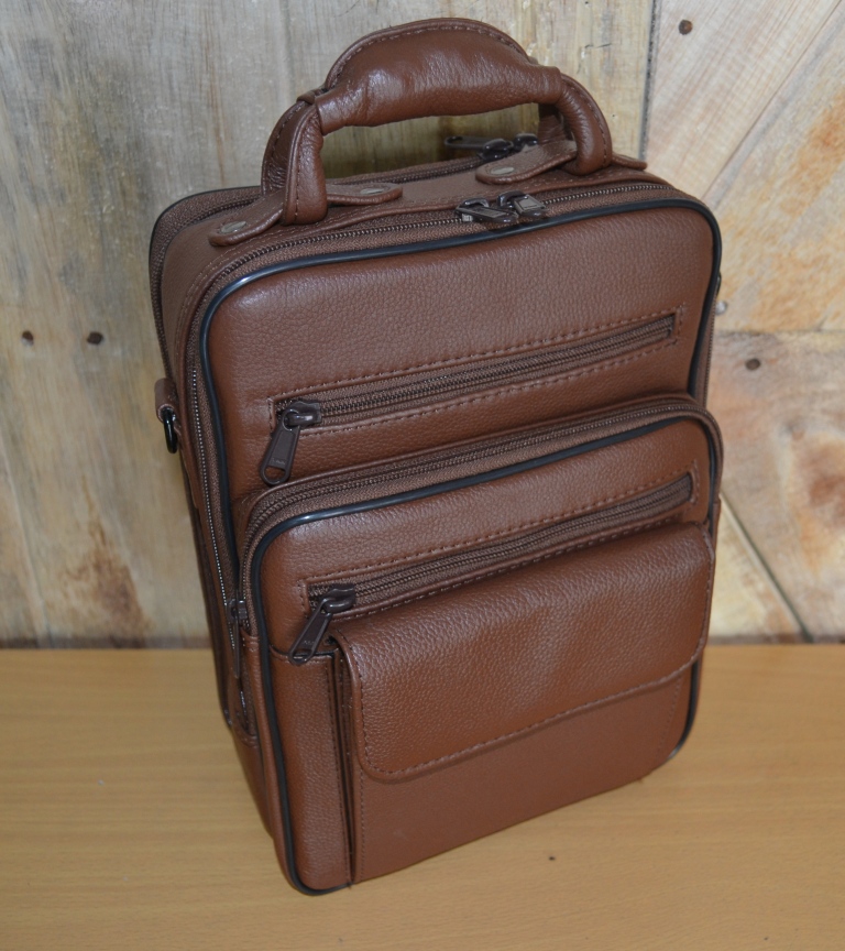 .: Tas Kulit Pria (Asli Garut)