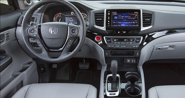 2017 Honda Ridgeline Interior