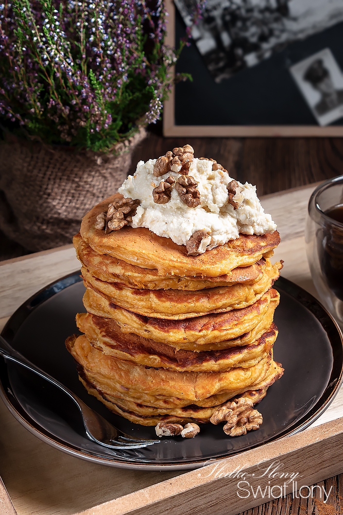 Słodkosłony świat Ilony... MARCHEWKOWE PANCAKES Z POMARAŃCZOWO
