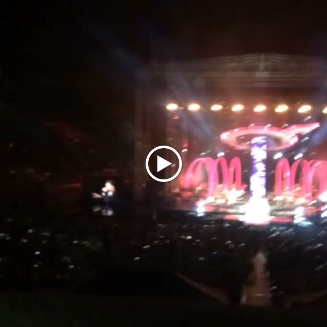 David Bisbal con Emma Marrone, Amame, Amami, Arena di Verona, Italia
