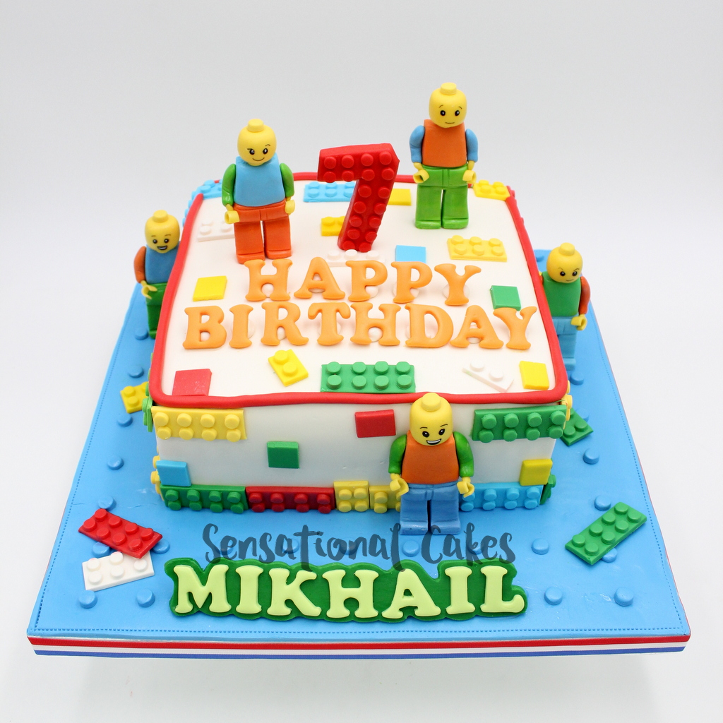 The Sensational Cakes March 2018 - minecraft and roblox themed cake for color drama cakes