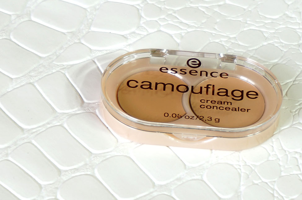 Essence Cosmetics Winter Nude Glam Redalicerao