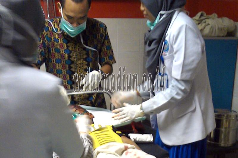 kecelakaan di ponorogo kemarin kecelakaan di ponorogo kemarin