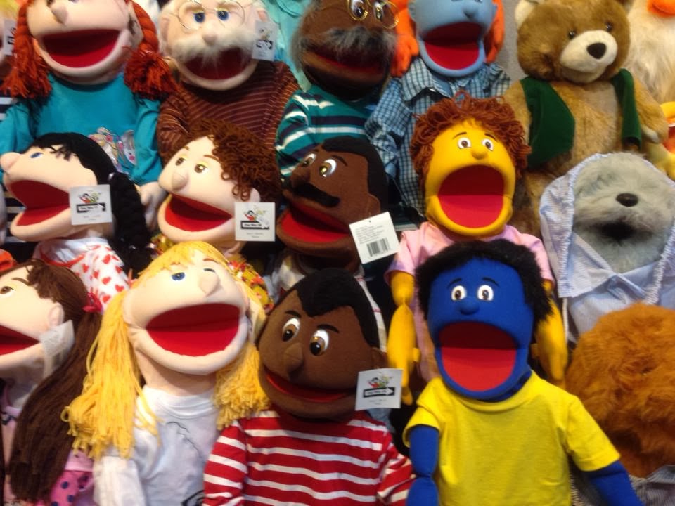 Vic the Vicar! So many puppets