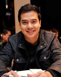 John Lloyd Cruz Was Spotted In Ellen Adarna's House! What's Their Real Score? John Lloyd Cruz Was Spotted In Ellen Adarna's House! What's Their Real Score?