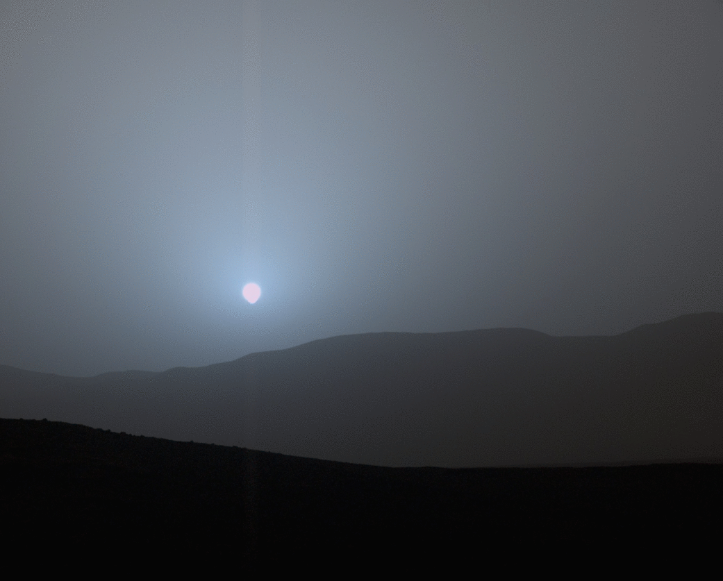 Una puesta de sol registrada por el rover Curiosity en el cráter Gale. Una puesta de sol registrada por el rover Curiosity en el cráter Gale.