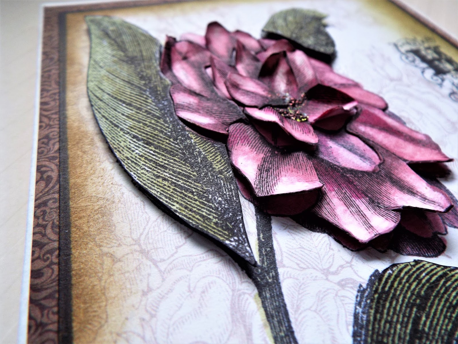 ScraPerfect Blooming Flowers, Best Glue ever and a Digital Freebie!