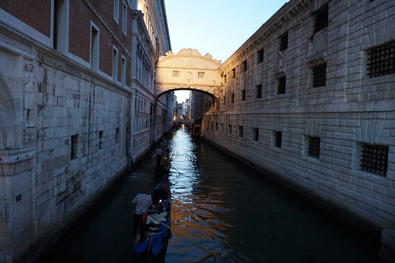 Venedik Dükler Sarayı Ahlar Köprüsü
