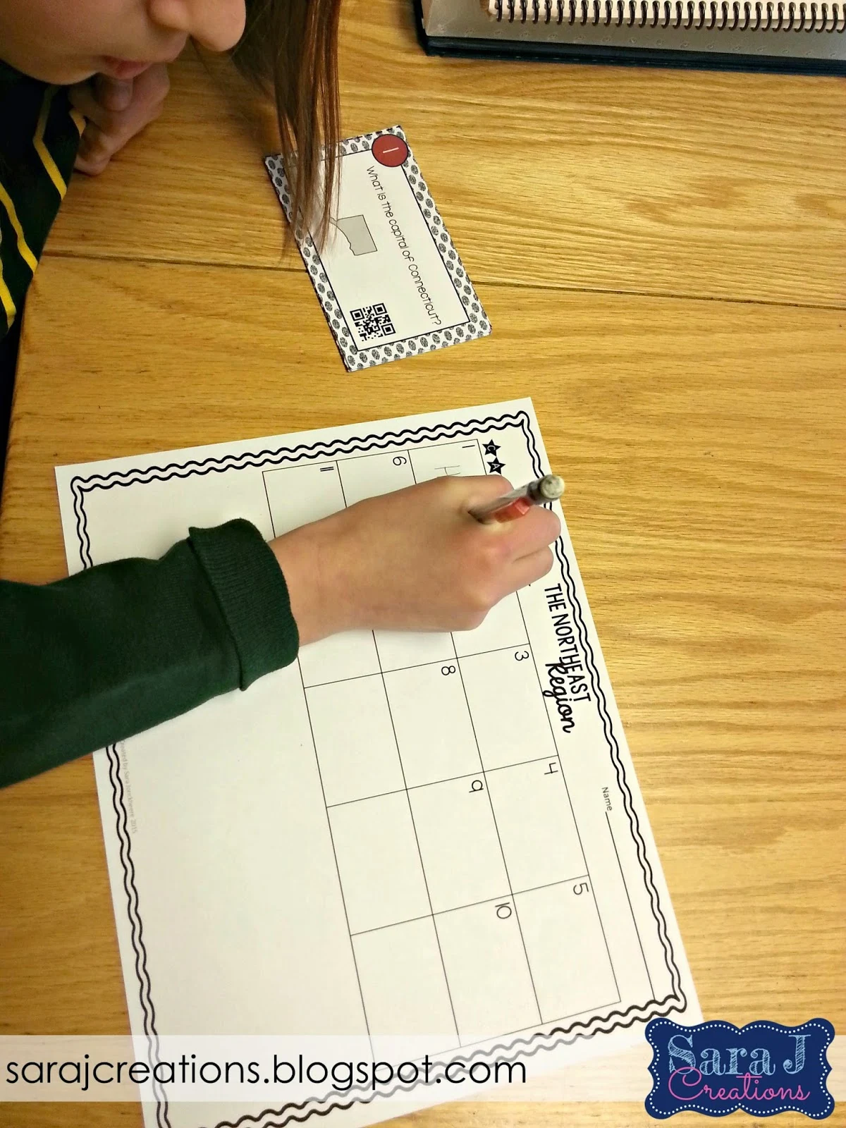 Learning the states and capitals by region can be so much fun by using task cards with QR codes!