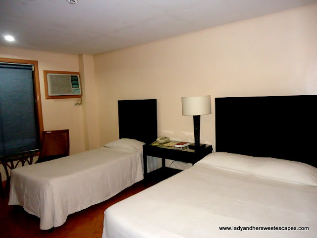 deluxe room at Hotel Alejandro Tacloban