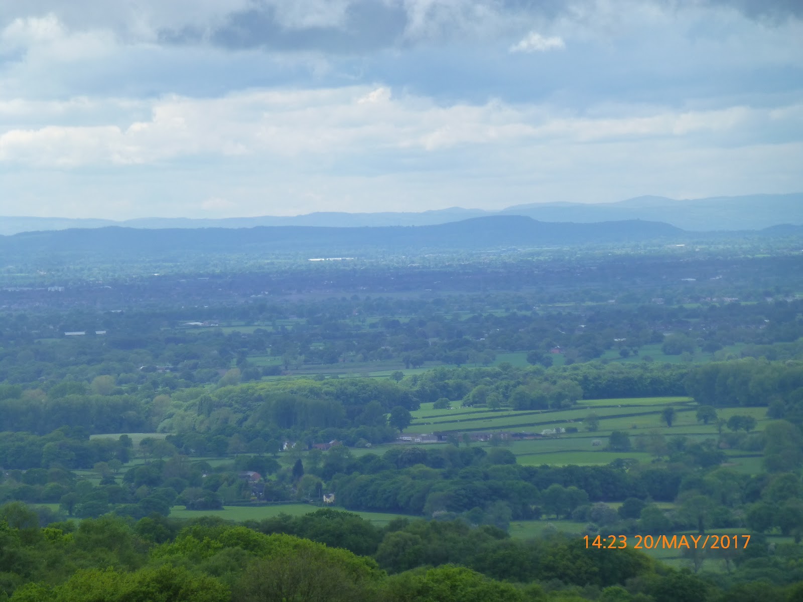 Harris Hikers Congleton Edge and Mow Cop 20th May 2017