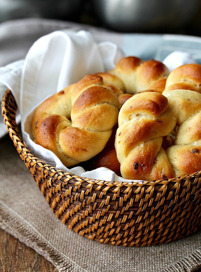 Garlic Knots Karen's Kitchen Stories
