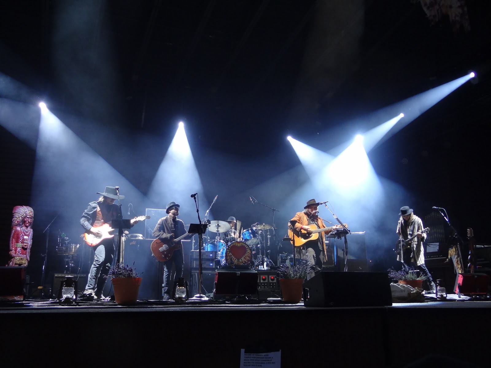 Neil Young News: Neil Young 2016 Year in Review: The Year of The Wheat