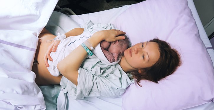 Here's The Time A Woman Needs To Recover From Childbirth