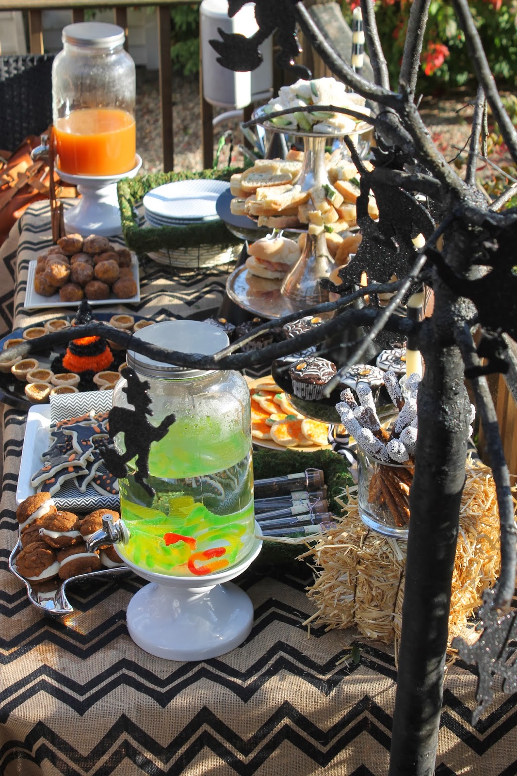 les petits présents: Witches Tea